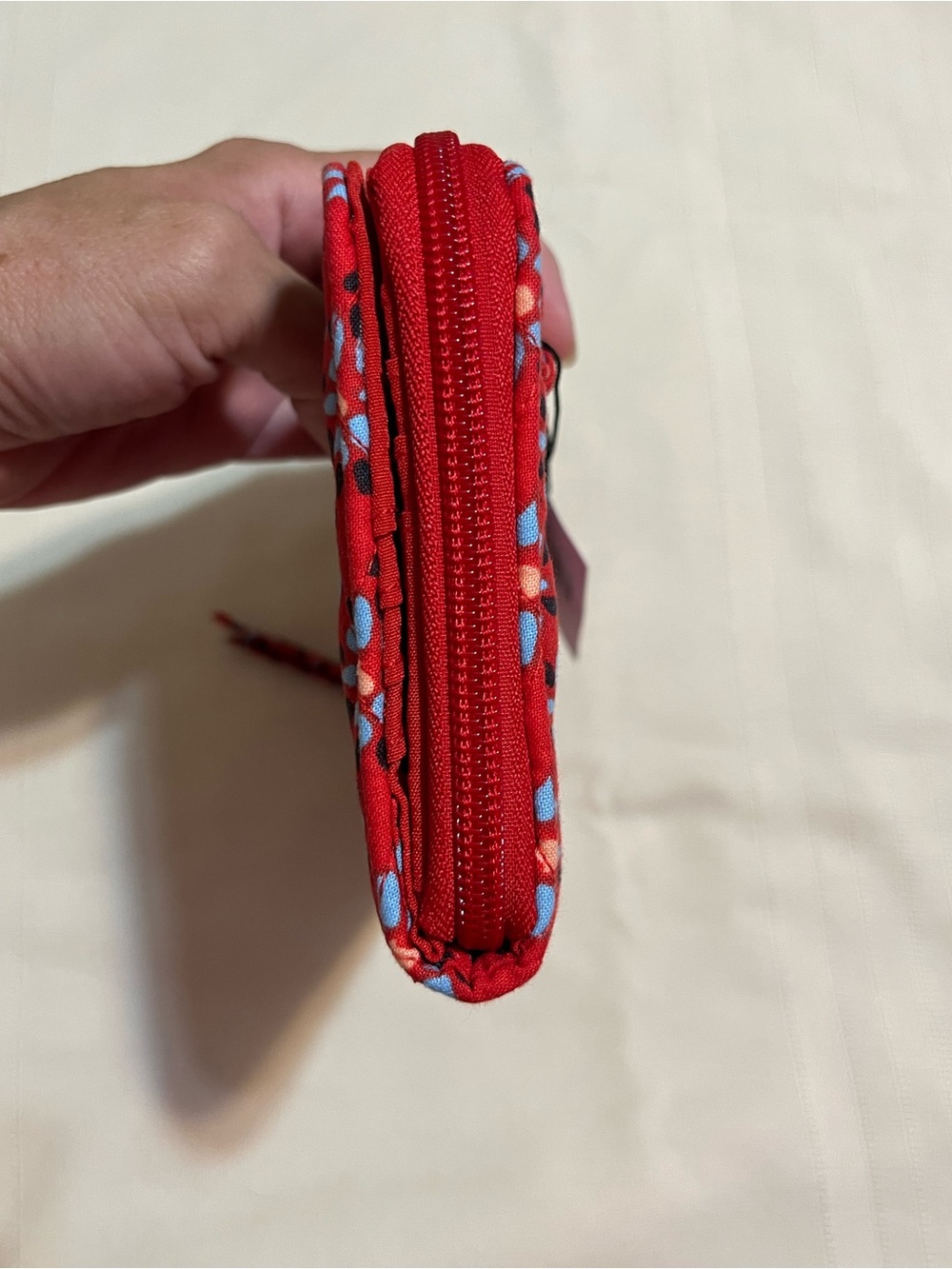 Vera Bradley Red Quilted Floral Wristlet with Blue Accents - Picture 3 of 11